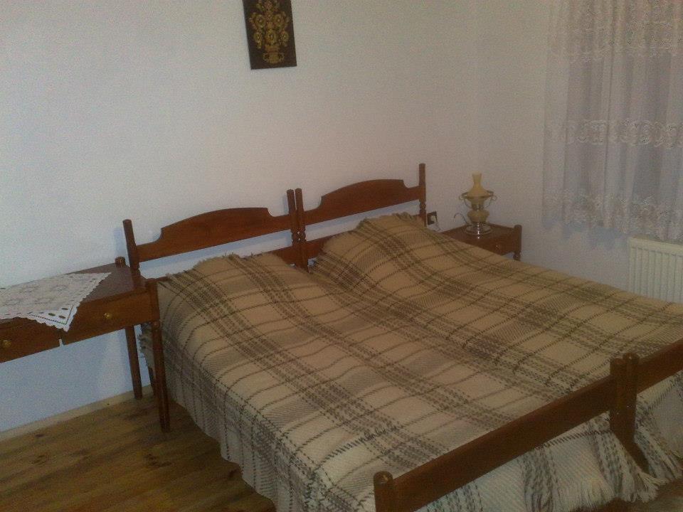 Subotkovtsi Staroto Shkolo House - Rooms For Guests חדר תמונה