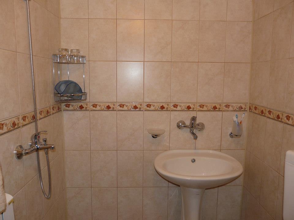 Subotkovtsi Staroto Shkolo House - Rooms For Guests חדר תמונה